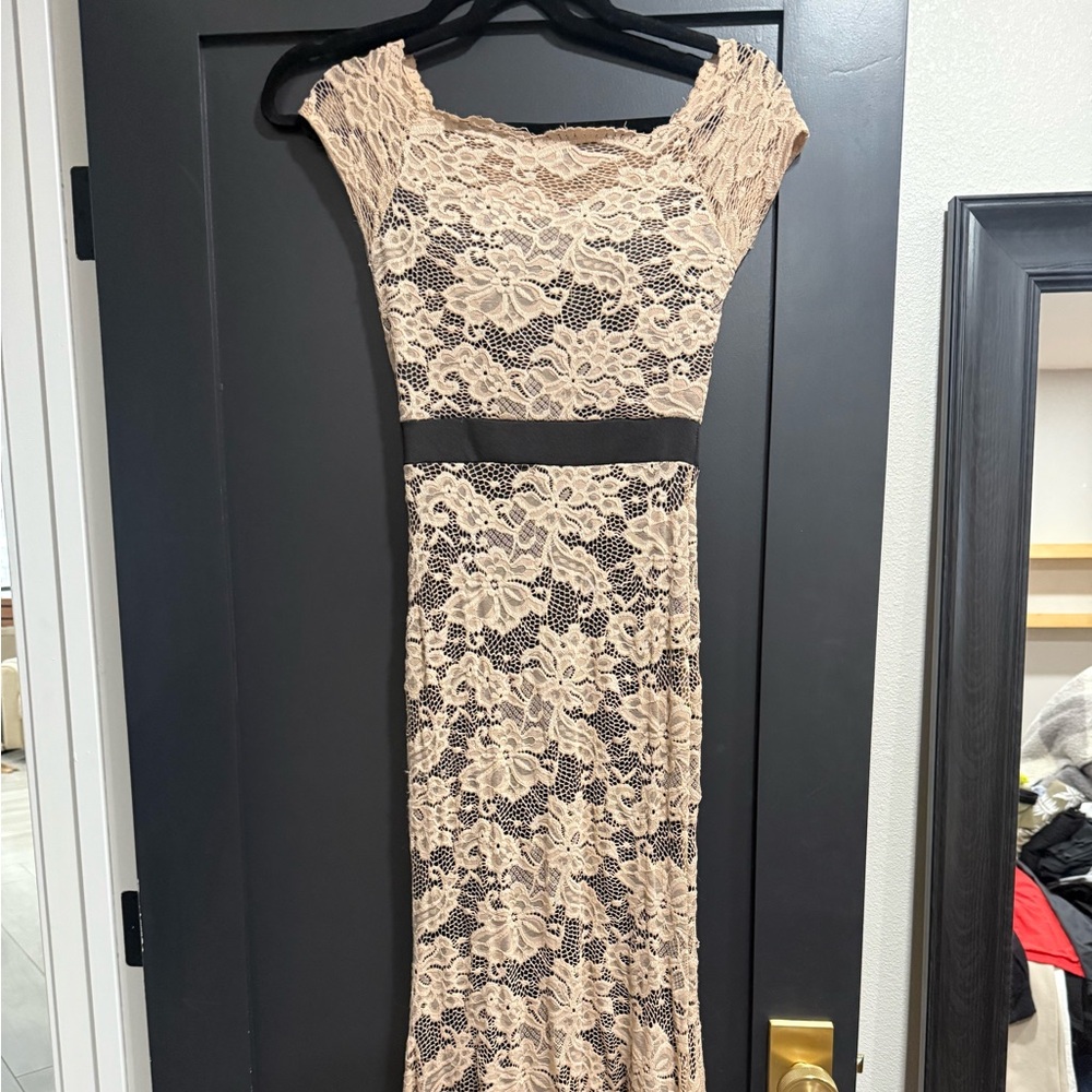 Windsor Black and Cream Lace Maxi Dress